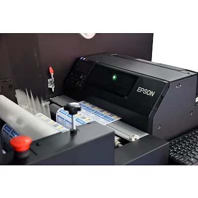 Цифровое устройство плоттерной высечки SAGA Label Finisher LC-P3 для производства самоклеящихся этикеток
