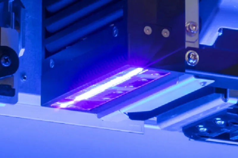 Регулируемые UV-LED лампы.jpg